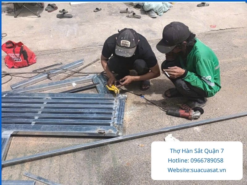 Dấu Hiệu Cửa Sắt Hư Hỏng Cần Thợ Hàn Sắt Quận 7 Sửa Ngay