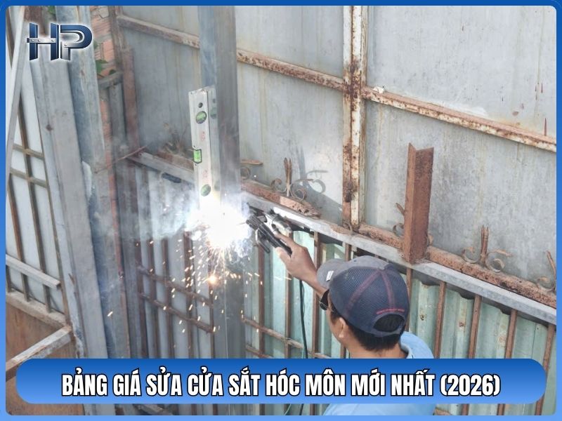 để quý khách dễ dàng dự trù chi phí, Hòa Phát công khai bảng giá tham khảo dịch vụ sửa cửa sắt tại Hóc Môn. Mức giá sửa chữa thường dao động từ 80.000đ – 600.000đ, tùy thuộc vào hạng mục thi công và tình trạng thực tế của cửa sắt sau khi kỹ thuật viên đến khảo sát trực tiếp..