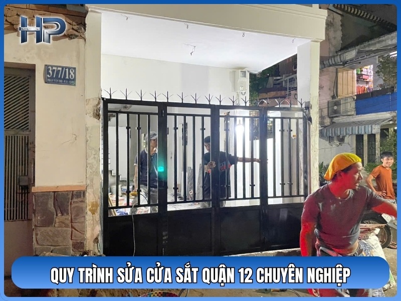 Chúng tôi có đội ngũ thợ sửa cửa sắt phân bố rộng khắp các phường, đảm bảo đáp ứng nhu cầu sửa cửa sắt gần đây Quận 12 nhanh nhất