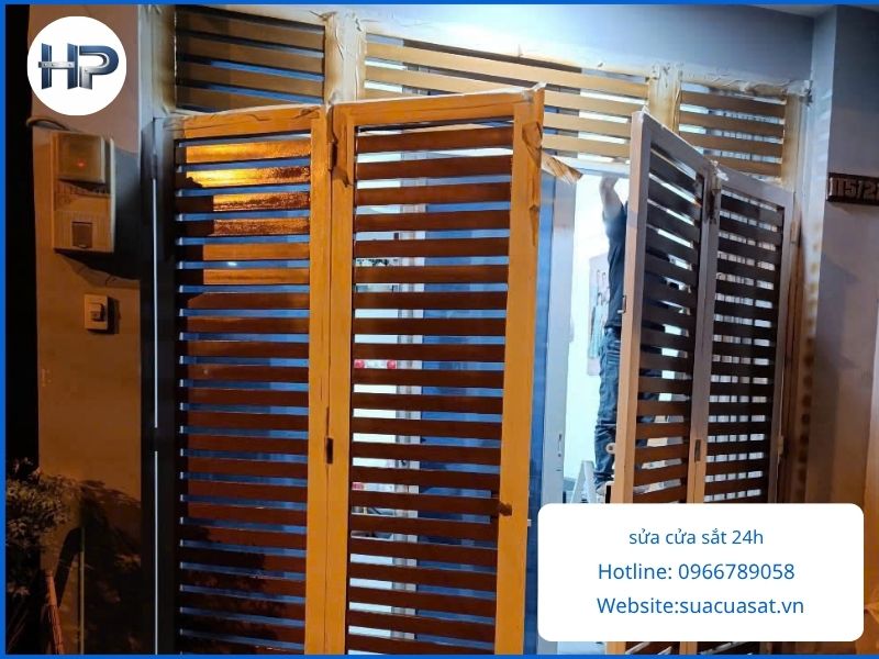 Dịch vụ sửa cửa sắt 24h, hỗ trợ khắc phục sự cố khẩn cấp tại TP.HCM