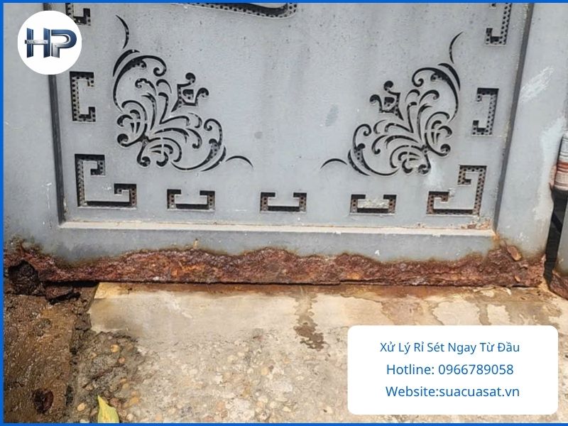 Cách xử lý rỉ sét cửa sắt ngay từ đầu để kéo dài tuổi thọ cửa