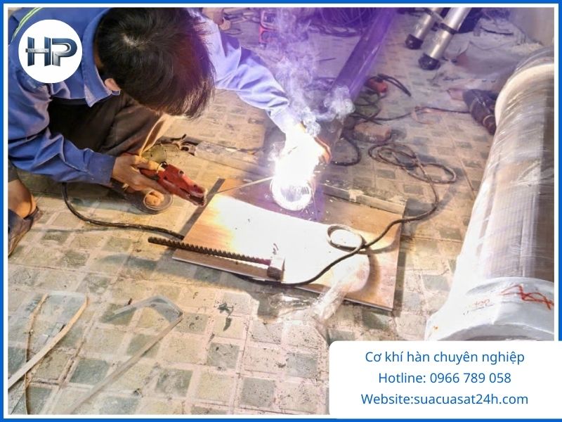 Gọi Ngay thợ hàn khung sắt Quận 10 – Sửa Chữa Nhanh Chóng, Giá Tốt