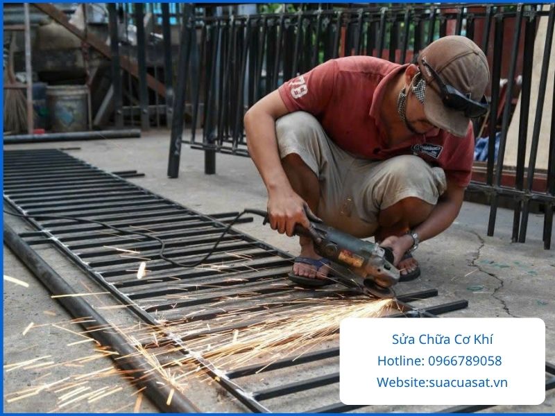 Mẹo Bảo Quản Cửa Sắt Phú Nhuận Lâu Bền Sau Sửa Chữa Cơ Khí