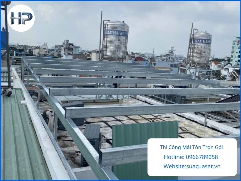 Thi Công Mái Tôn Trọn Gói Theo Từng Loại Tôn